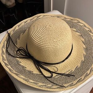 Elegant Tan and Black Women's Sun Hat